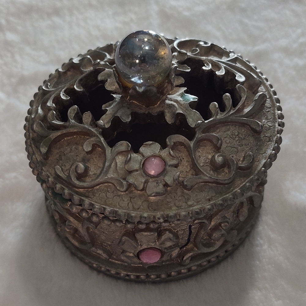 Elegant Silver and Pink Jewelry Box